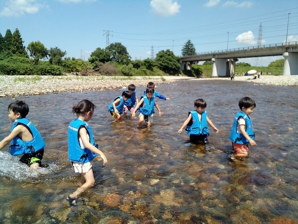 川遊びに行きました