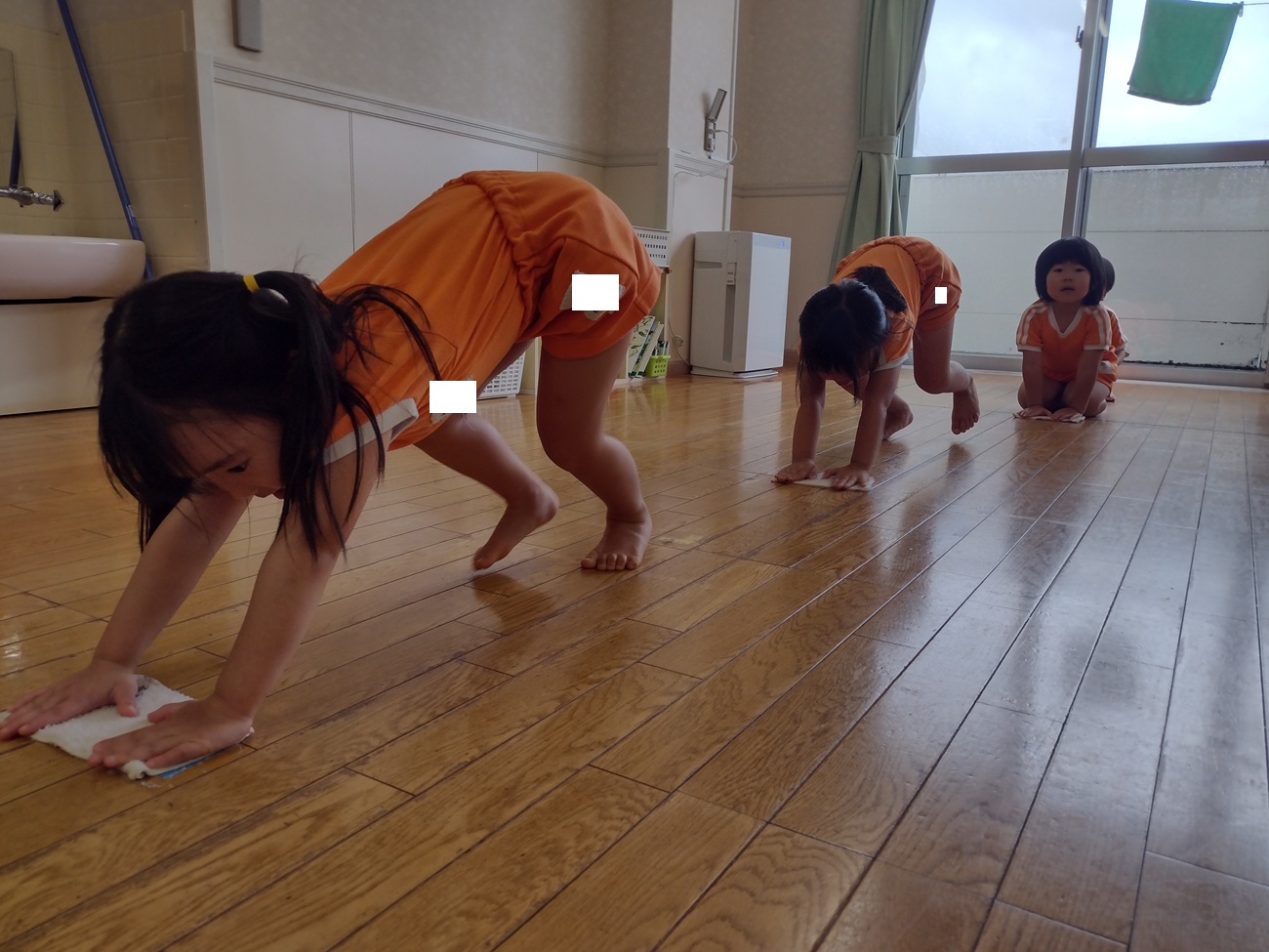 お掃除がんばってるよ！