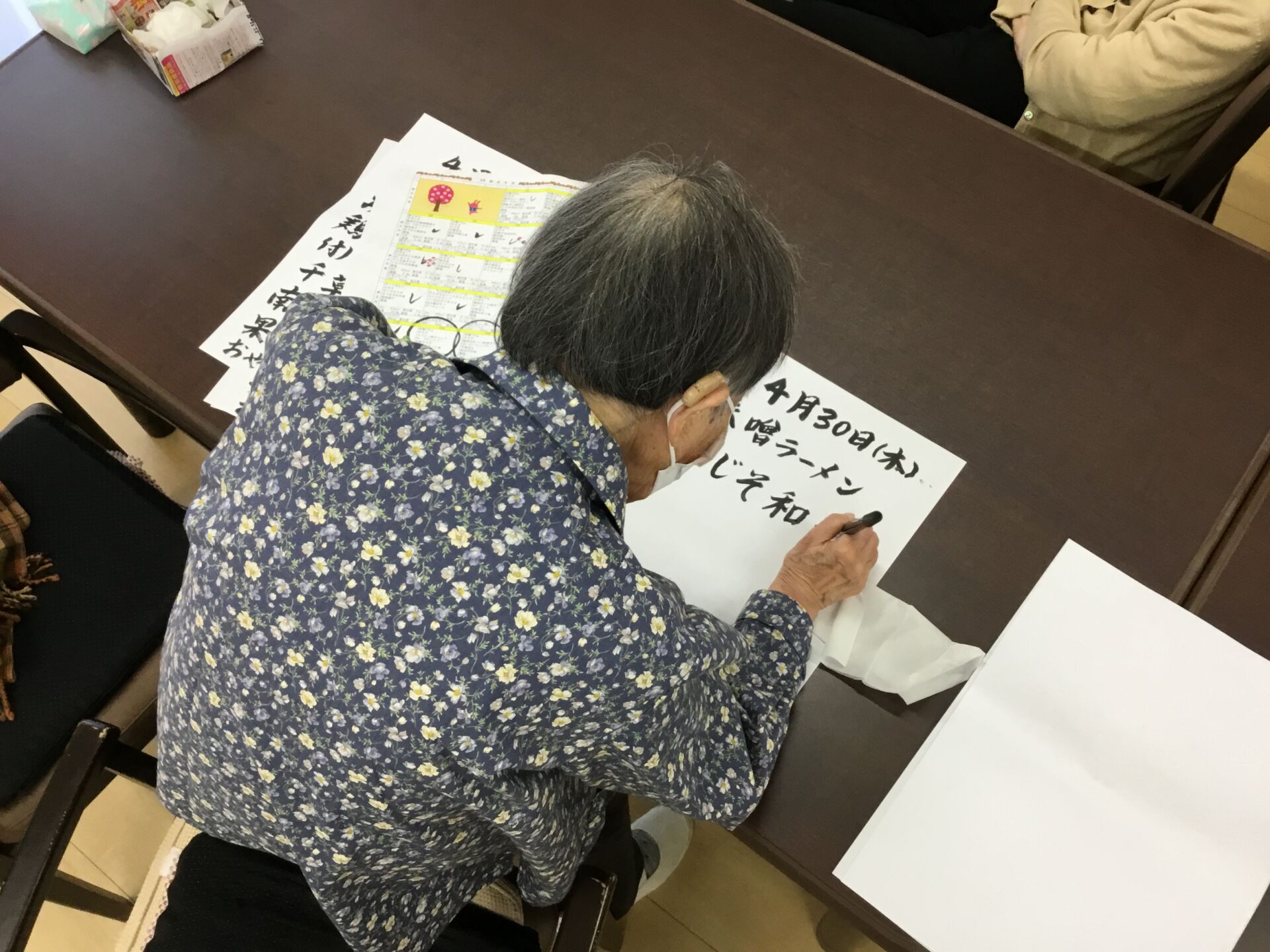 昼食の献立を書いて頂いています(^^♪